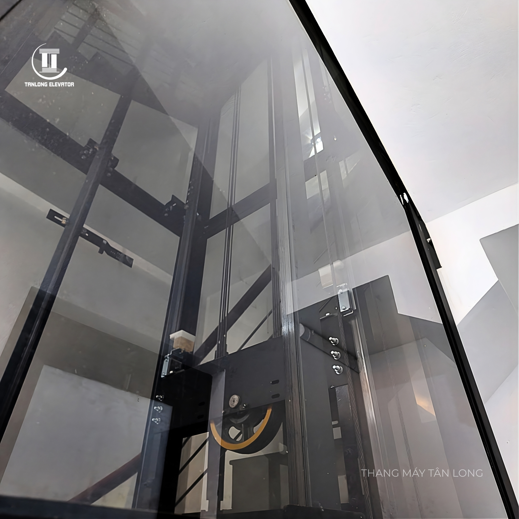 Tuổi thọ thang máy cáp kéo gia đình bao lâu? Yếu tố nào quyết định độ bền?
